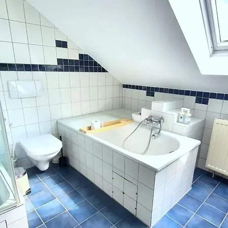 Ferien Und Business Mit Loggia