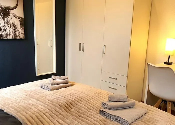 Ferien Und Business Mit Loggia * 马尔